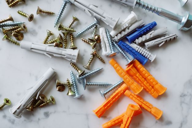 Special fastener screws and bolts